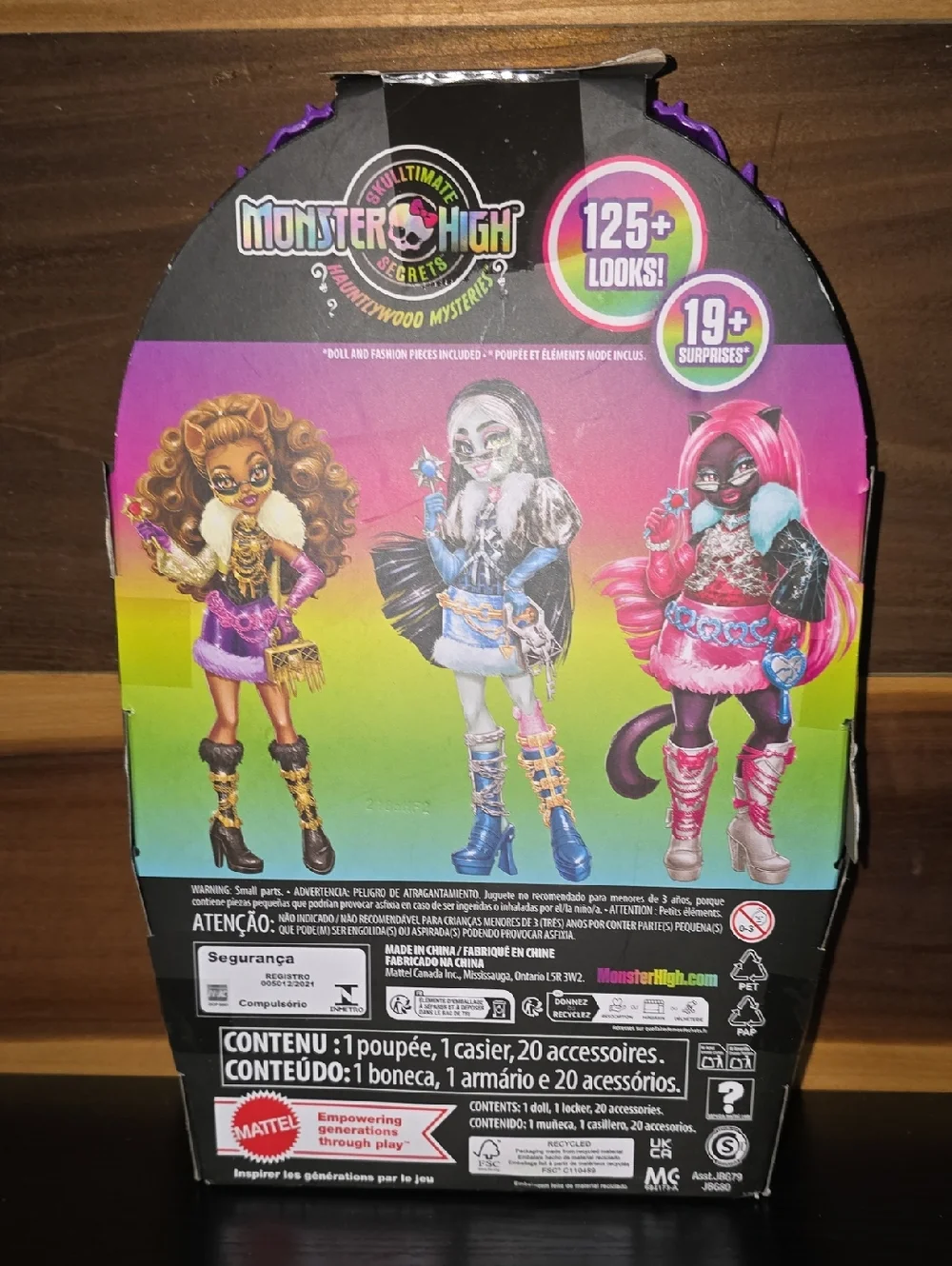 New Monster High Skulltimate Secrets HAUNTLYWOOD Mysteries CLAWDEEN WOLF Doll